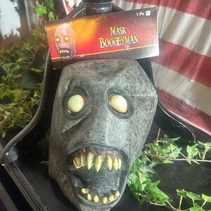 NWT Boogeyman Halloween mask adult standard
